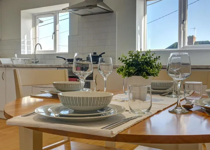 Didcot- Private Flat With Garden & Parking 03